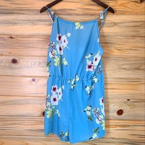 SHEIN Ladies Floral Romper,  Large